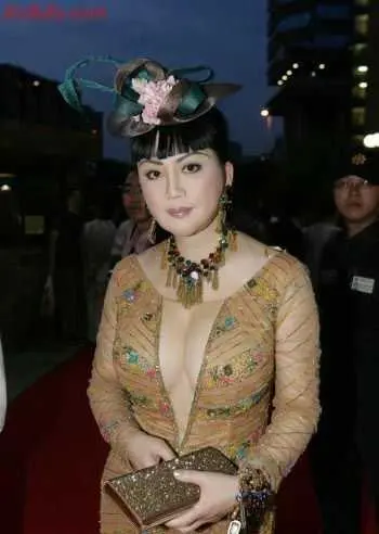 宫雪花版武则天：当年的“颜值巅峰”居然藏着如此禁忌？看完颠覆三观！